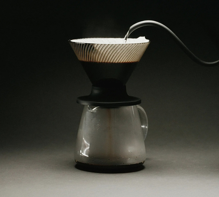 dripper Hario NEO V60 VDN 01 en plastique pour slow coffee