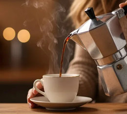 cafe espresso cafetiere italienne avec cafe en grain pellini vivace