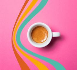 tasse de cafe espresso perleo extraite avec crema intense