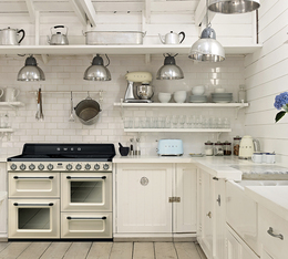 cuisine smeg set petit dejeuner creme