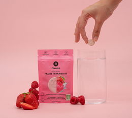 solid drinks fraise framboise qwetch infuse dans un verre
