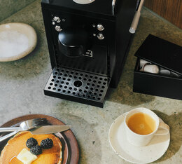 machien capsules sjostrand noire