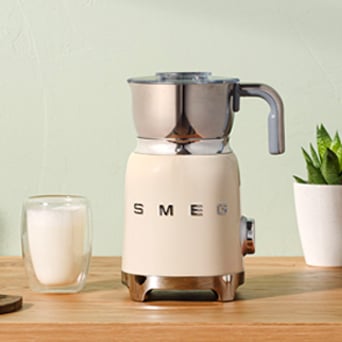 Chocolati&egrave;res SMEG