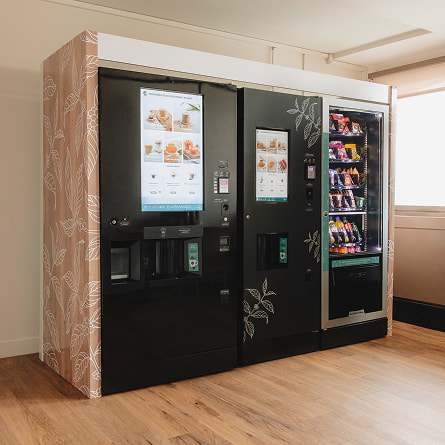 machine a cafe professionnelle et distributeur automatique cafe maxicoffee business Angers