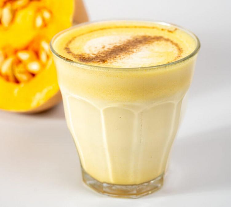 glass of organic pumpkin spice latte