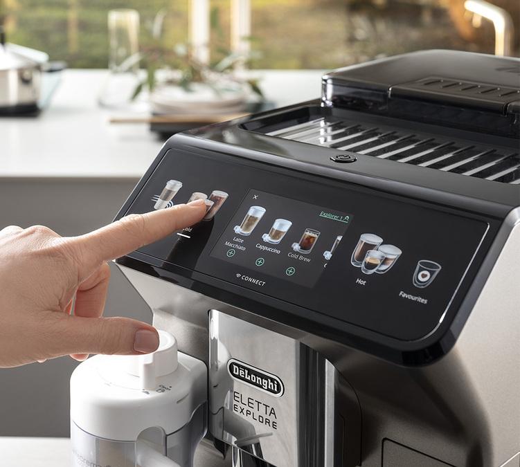 Macchina caffe con macinacaffe DeLonghi Eletta Explore 450.86.T boissons