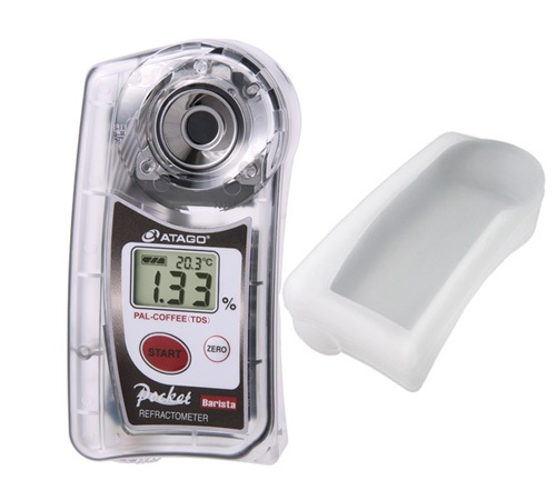 R&eacute;fractom&egrave;tre PAL-Coffee(TDS) ATAGO avec housse de protection en silicone