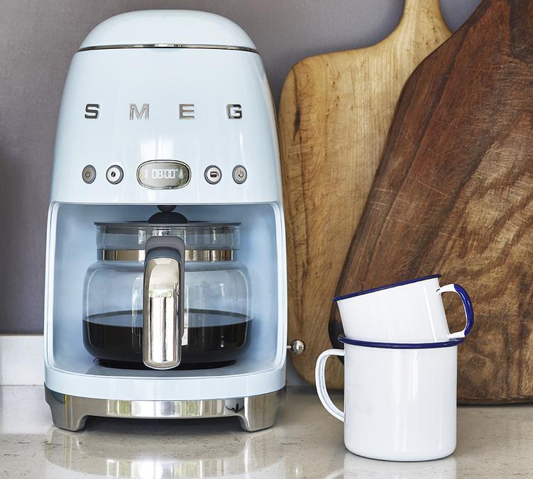 macchina caffe americano smeg azzurra