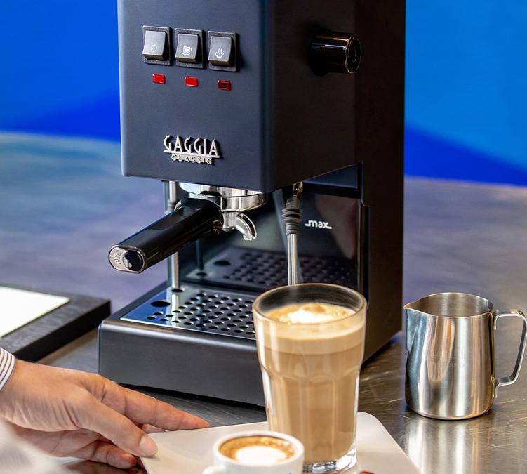 macchina caffe gaggia new classic evo blu