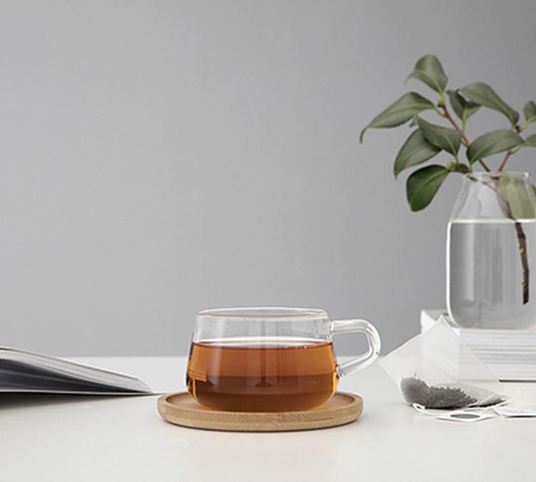 tazza vetro e piattino in bambou viva scandinavia