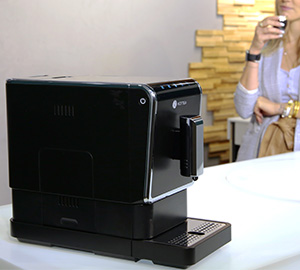 Macchina da caffe in grani nera Kottea CK307.B compatta