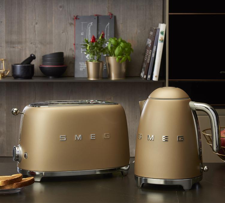SMEG or mat bouilloire