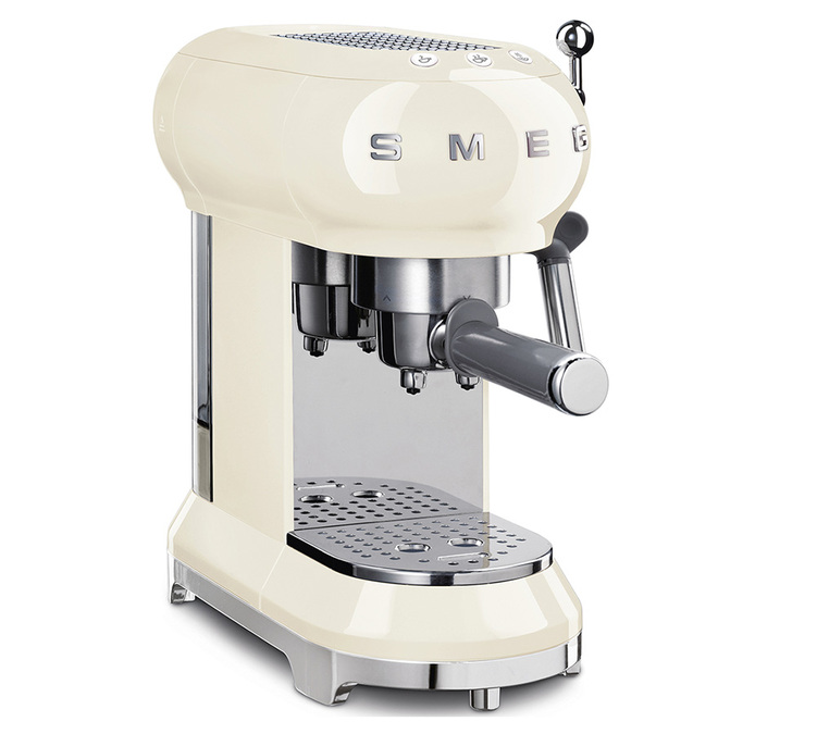 macchina per caffe espresso smeg ecf02creu crema
