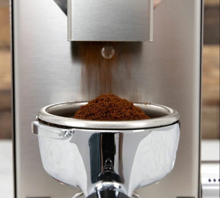 Bezzera moulin &agrave; caf&eacute; BB005 TM avec minuterie