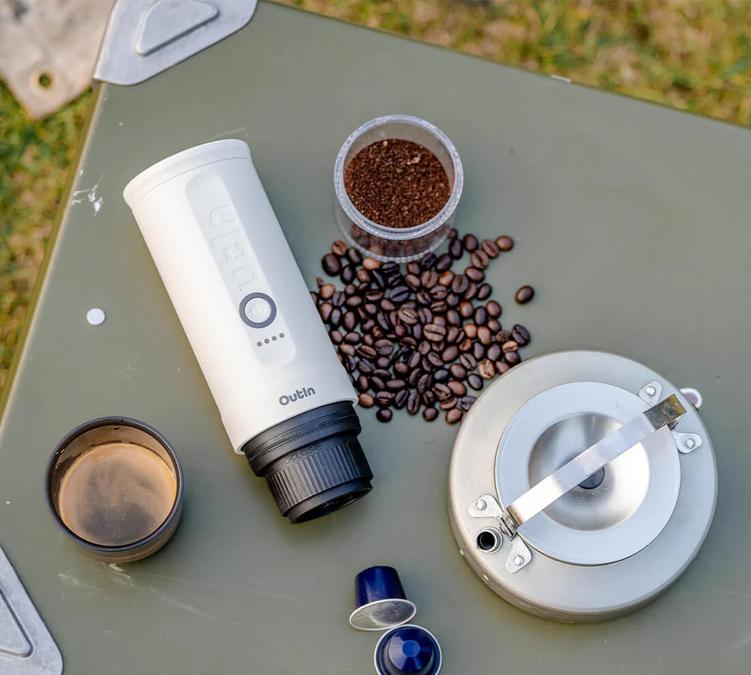 cafeti&egrave;re portable Outin Nano blanc