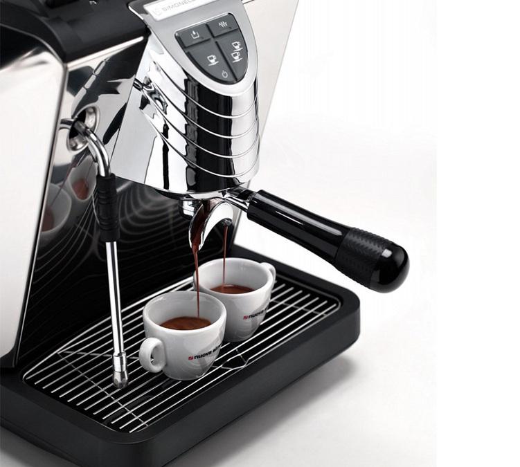 NUOVA SIMONELLI OSCAR II noire machine &agrave; caf&eacute; semi-pro