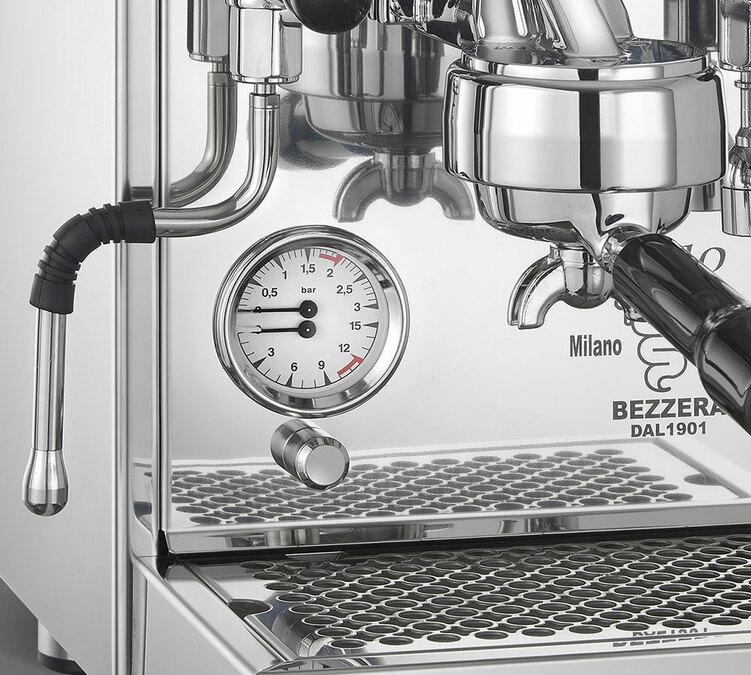 Machine &agrave; caf&eacute; avec percolateur pour barista Bezzera BZ10