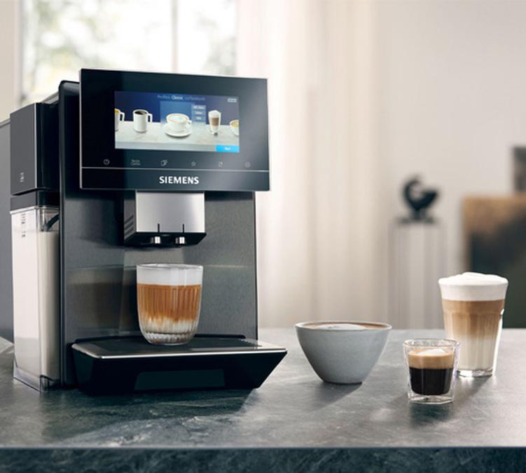 Machine &agrave; caf&eacute; &agrave; grain Siemens EQ900+TQ905RZ5 : un design &eacute;pur&eacute; et moderne