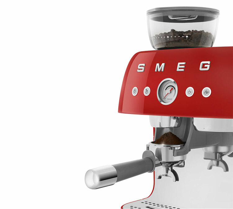 macinacaffe smeg egf03rdeu rossa