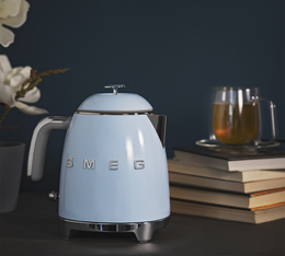 bouilloire smeg bleu azur