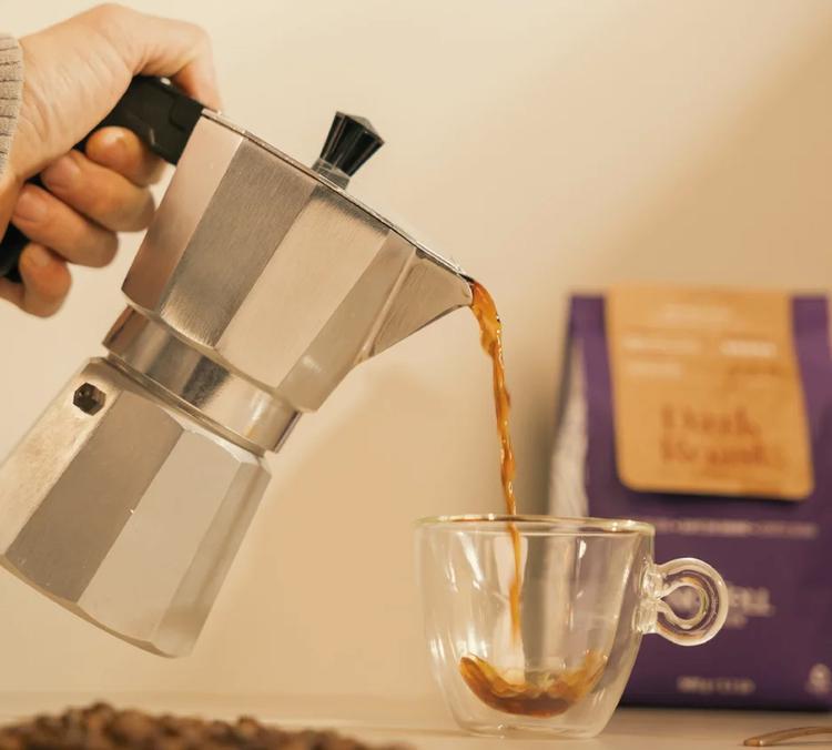 cafes novell dark roast coffee beans moka pot