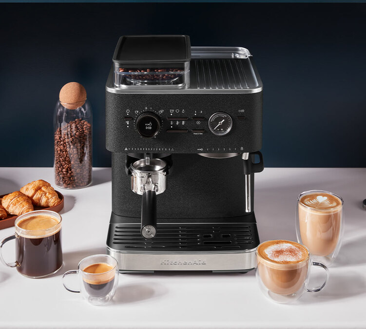ugello vapore della kitchenaid semi auto nera