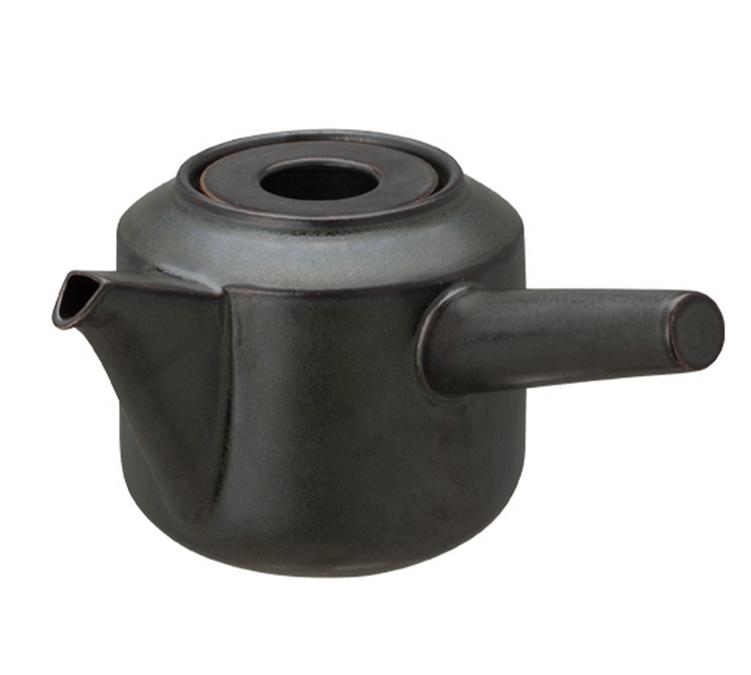 kyusu style sur table pour convive theiere noire