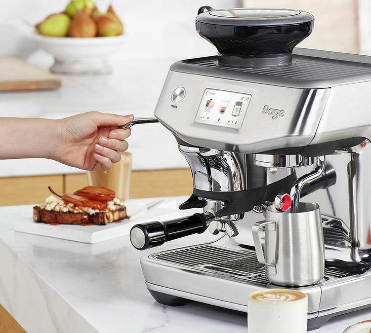 macchina barista Touch Impress sage inox nero con Impress Puck
