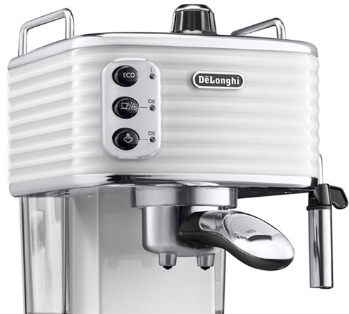 Machine Expresso DeLonghi Scultura blanche