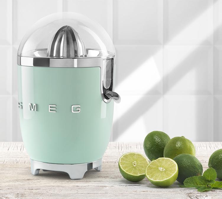 Presse-agrumes SMEG