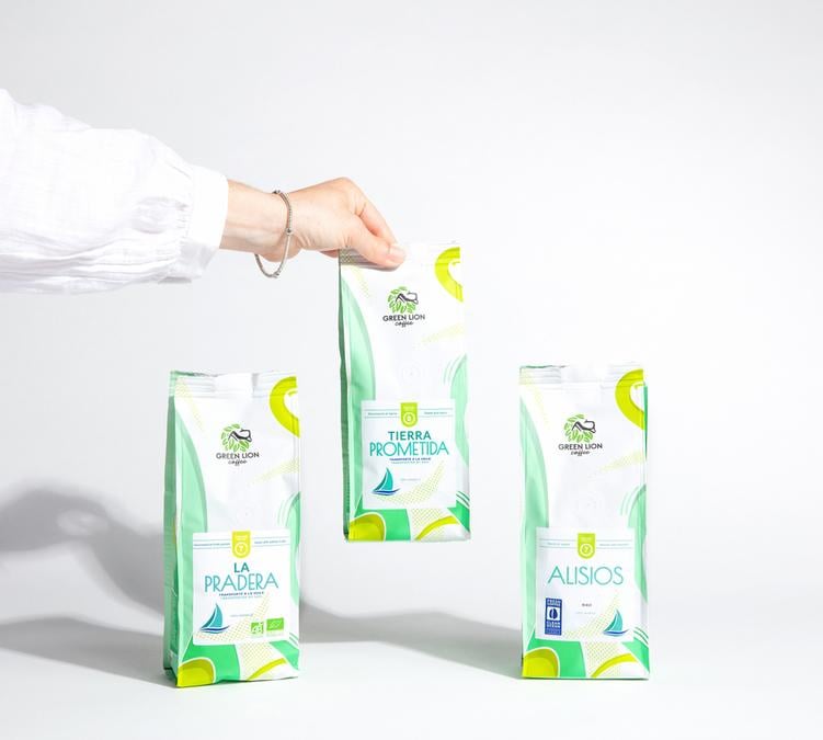 Green Lion Coffee sailing transport discovery pack